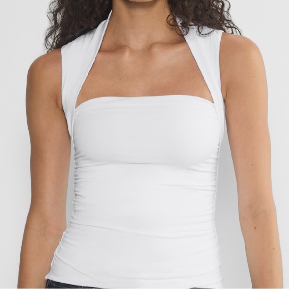 Aritzia Contour Flourish Top